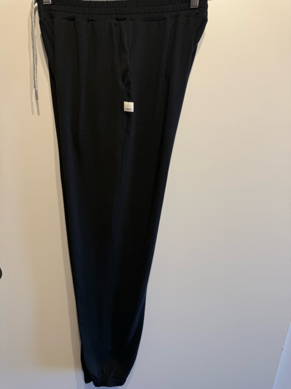 Vuori Black women  Drawstring Joggers